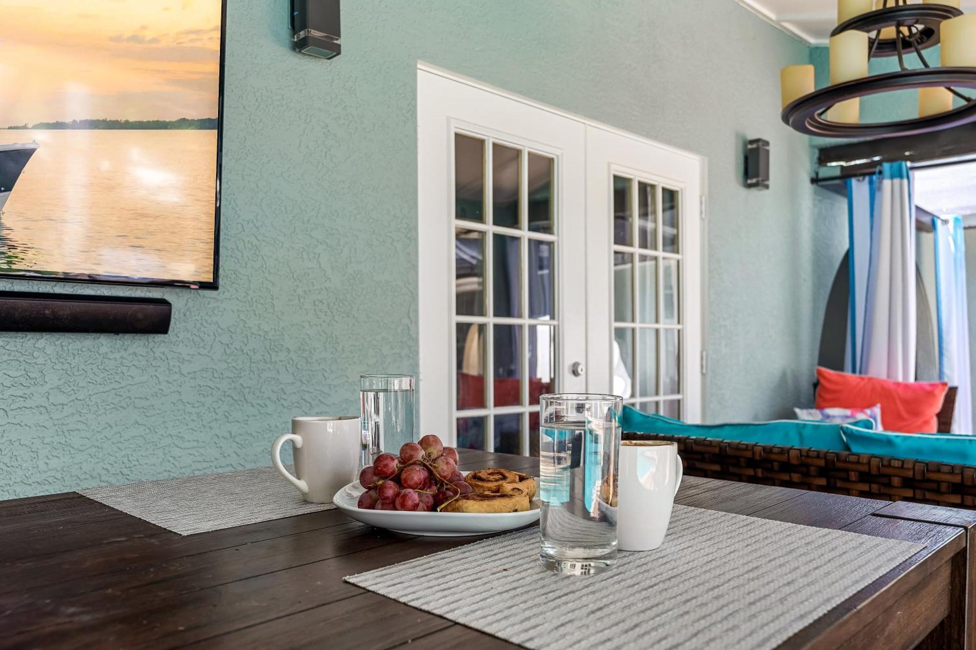 Luxury Zen Den With Heated Pool Just Off Siesta Key Lägenhet Sarasota Exteriör bild
