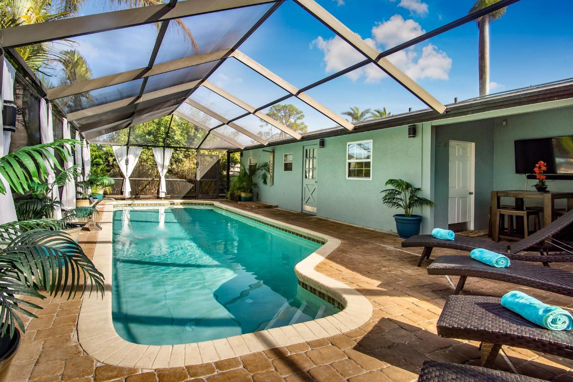 Luxury Zen Den With Heated Pool Just Off Siesta Key Lägenhet Sarasota Exteriör bild
