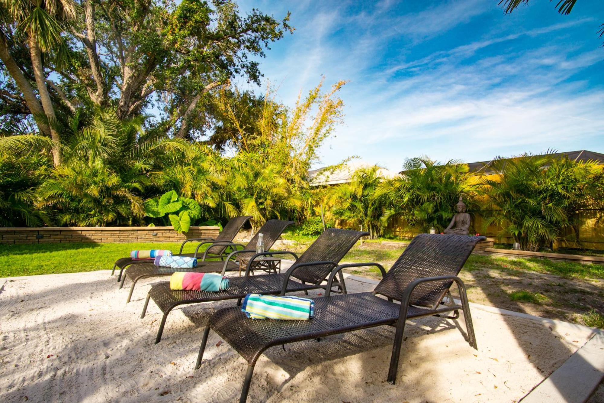 Luxury Zen Den With Heated Pool Just Off Siesta Key Lägenhet Sarasota Exteriör bild