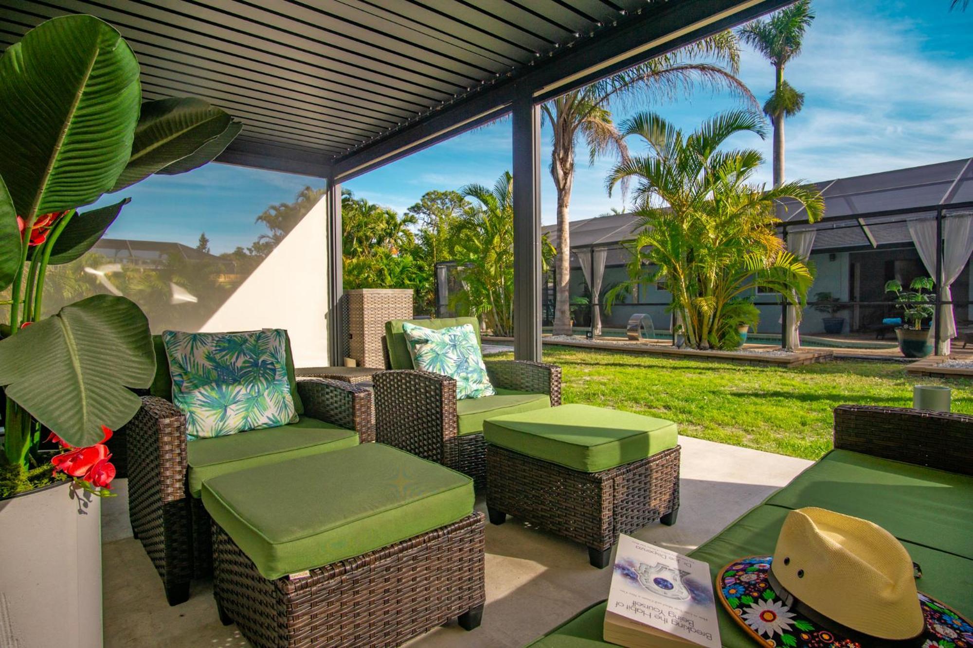 Luxury Zen Den With Heated Pool Just Off Siesta Key Lägenhet Sarasota Exteriör bild